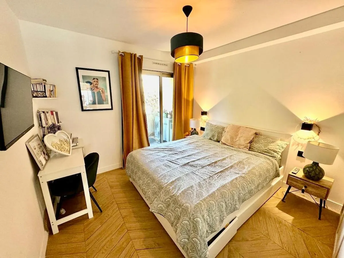 Splendide Appartement - Vue Mer - Cannes A 5 Min Vallauris