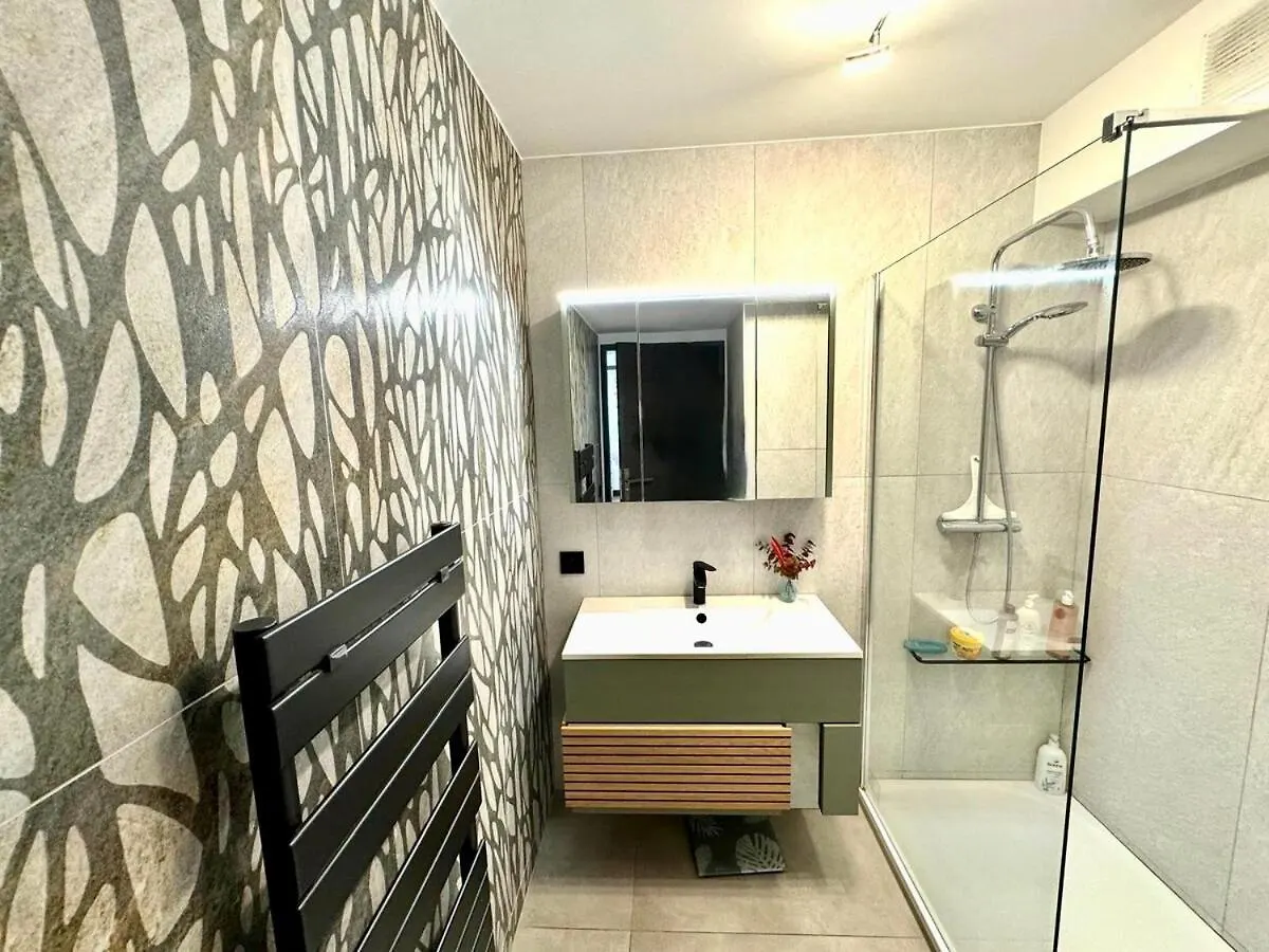 Splendide Appartement - Vue Mer - Cannes A 5 Min Vallauris Apartment