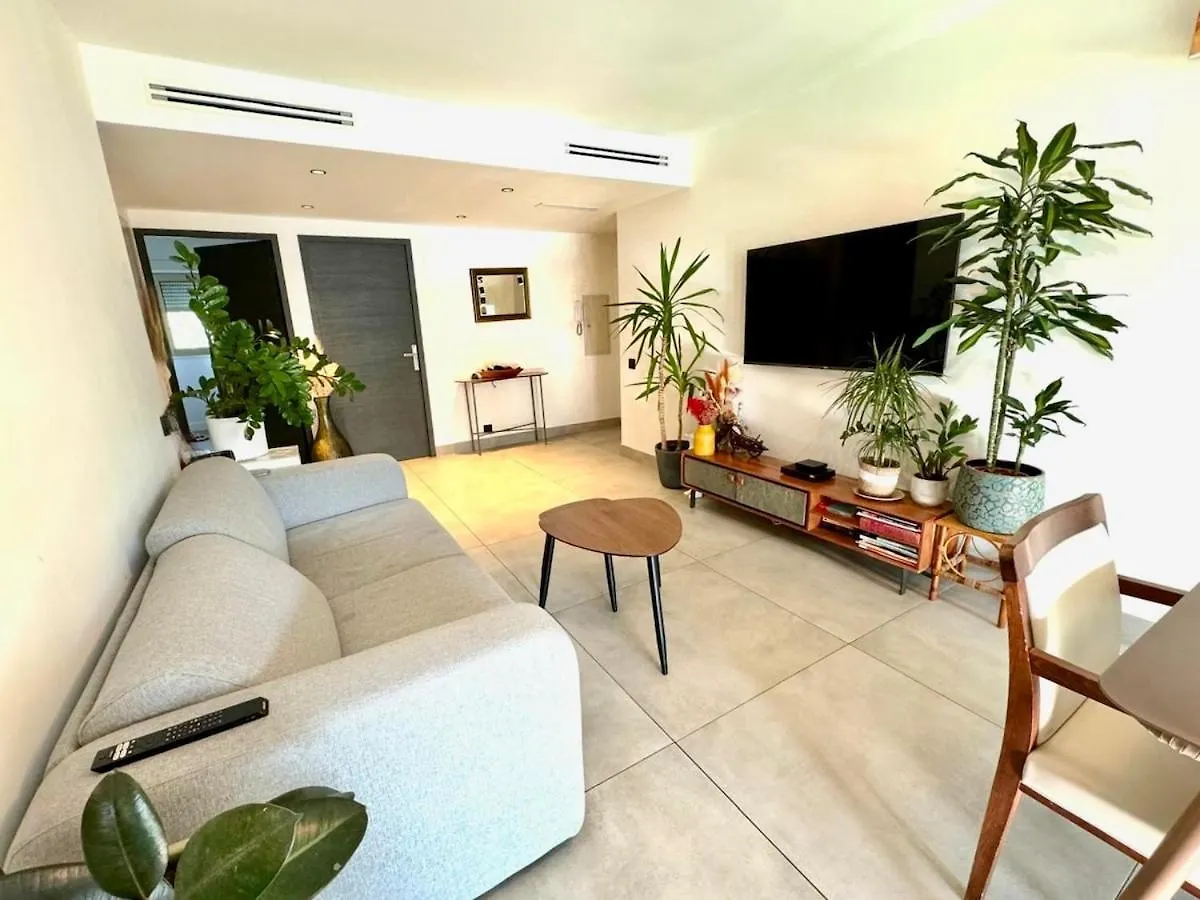 Splendide Appartement - Vue Mer - Cannes A 5 Min Vallauris Apartment