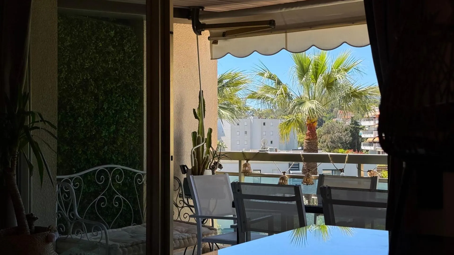 Splendide Appartement - Vue Mer - Cannes A 5 Min Vallauris 0*,