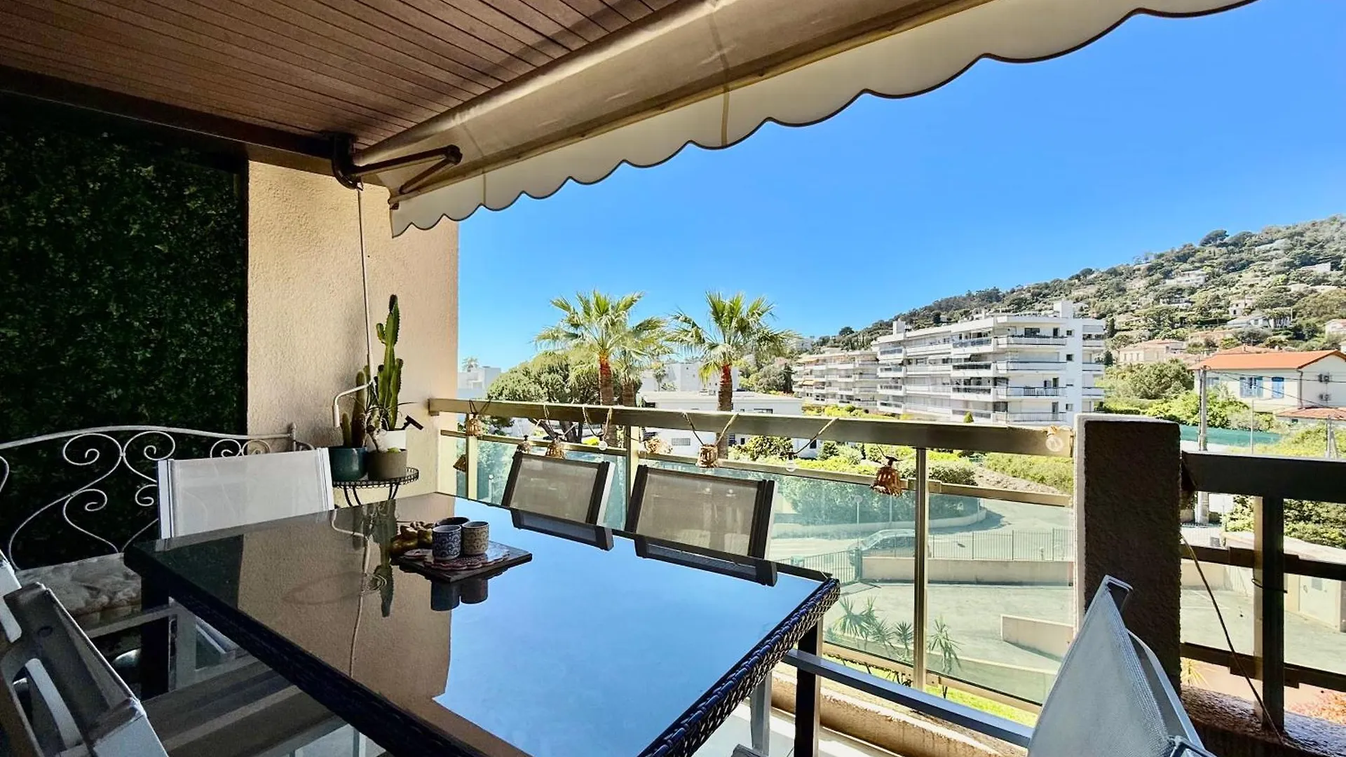 Splendide Appartement - Vue Mer - Cannes A 5 Min Vallauris Apartment