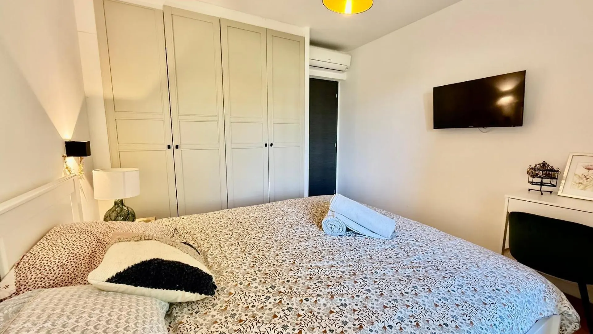 Splendide Appartement - Vue Mer - Cannes A 5 Min Vallauris
